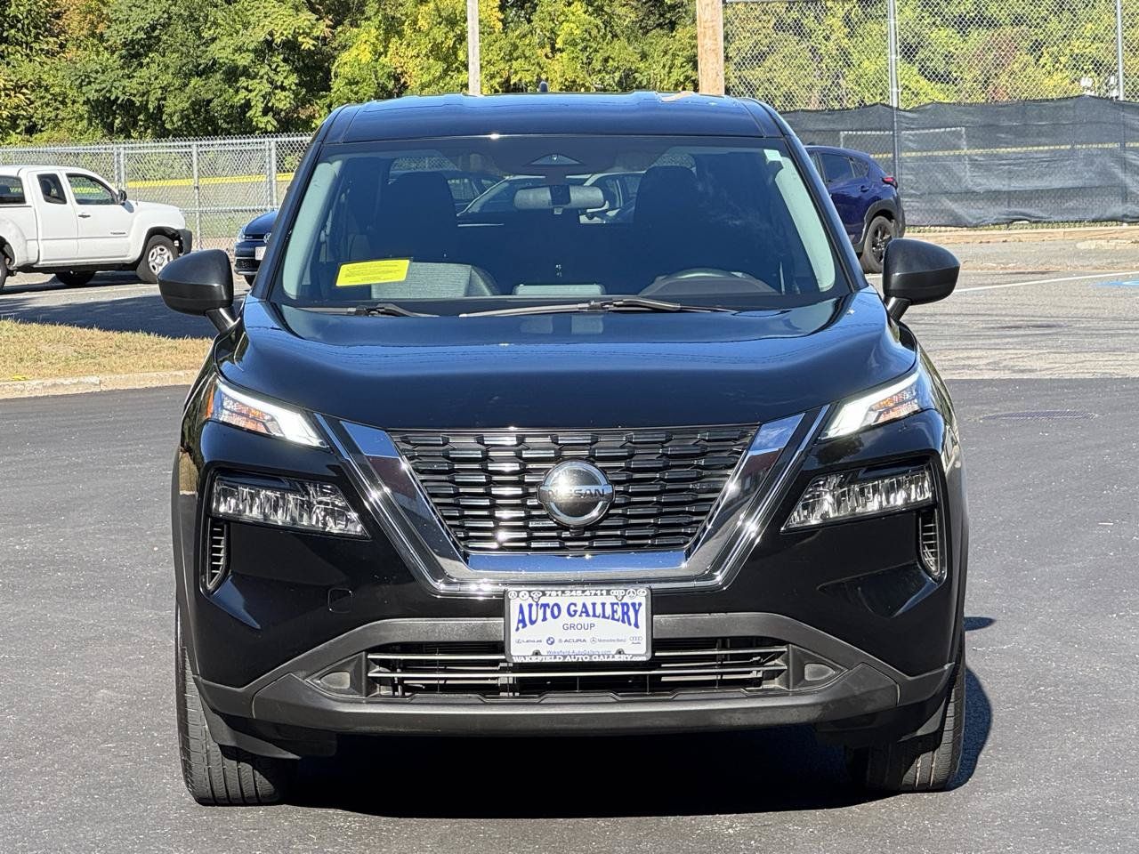 Used 2021 Nissan Rogue S AWD/4WD image 2