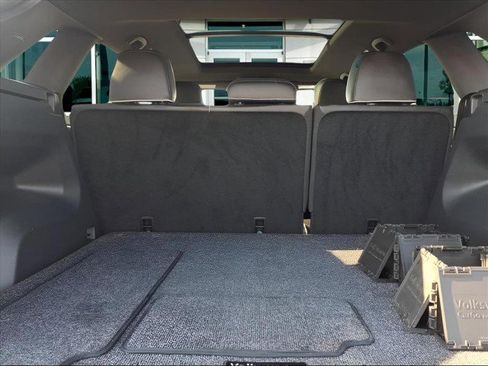 Certified 2024 Volkswagen Atlas Cross Sport SEL Premium R-Line image 4