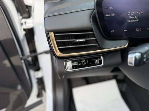 New 2026 Buick Envision Avenir image 14