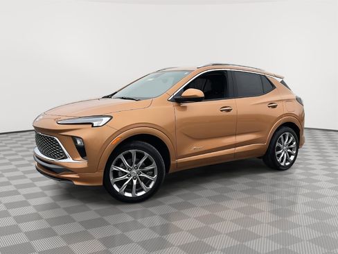 Used 2025 Buick Encore GX Avenir w/ Avenir Technology Package image 3