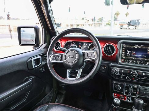 Used 2023 Jeep Gladiator Rubicon w/ LED Lighting Group AWD/4WD image 5