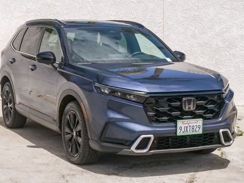 Used 2024 Honda CR-V Sport Touring image 3
