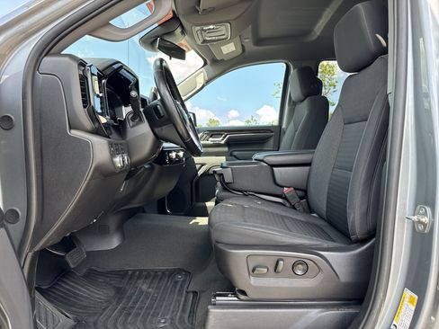 Used 2024 GMC Sierra 1500 Elevation AWD/4WD image 9