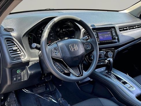 Used 2019 Honda HR-V LX image 14