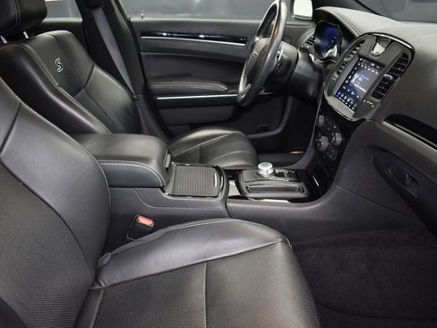 Used 2020 Chrysler 300 S w/ 300S Premium Group image 23
