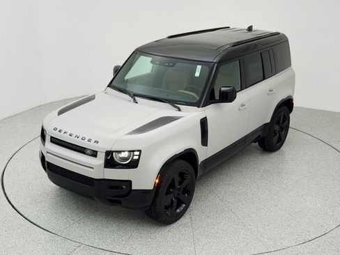 New 2026 Land Rover Defender 110 X-Dynamic SE image 13