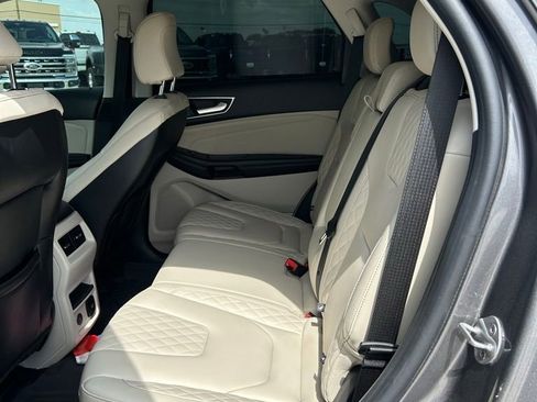 Used 2024 Ford Edge Titanium AWD/4WD image 11