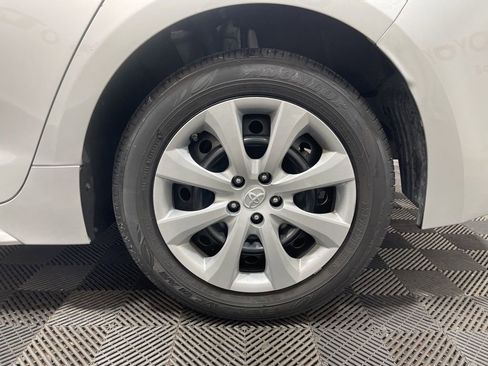 Used 2023 Toyota Corolla LE image 28