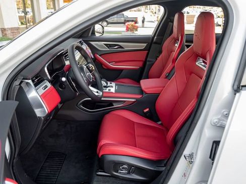 New 2025 Jaguar F-PACE R-Dynamic S image 14