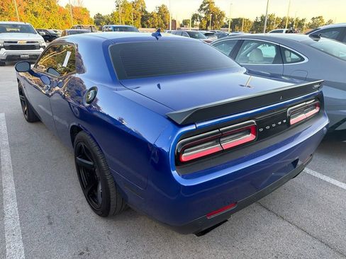 Used 2020 Dodge Challenger SRT Hellcat w/ Plus Package RWD image 6