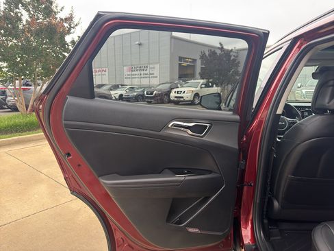 Used 2024 Kia Sportage SX FWD image 12