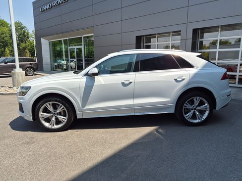 Used 2023 Audi Q8 Premium w/ Convenience Package AWD/4WD image 7