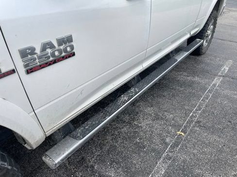 Used 2016 RAM 2500 Laramie AWD/4WD image 10