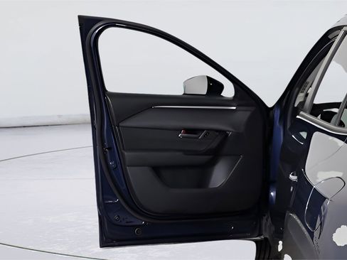 Certified 2025 MAZDA CX-50 AWD 2.5 S w/ Preferred Package image 36