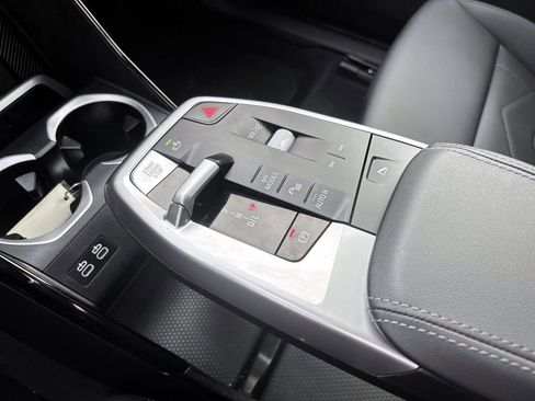 Used 2025 BMW X1 xDrive28i w/ Premium Package image 23