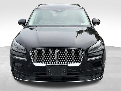 Used 2022 Lincoln Corsair AWD w/ Premium Package image 2