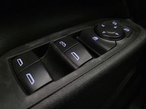 Used 2021 Chevrolet Equinox LT image 27