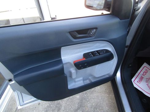 Used 2024 Ford Maverick XLT image 14