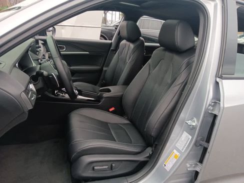 Used 2023 Acura Integra A-Spec image 10