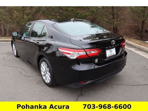 Used 2019 Toyota Camry LE image 5