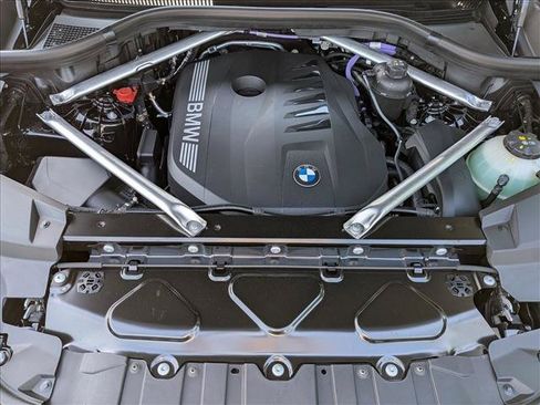 New 2026 BMW X5 sDrive40i w/ M Sport Package RWD image 18