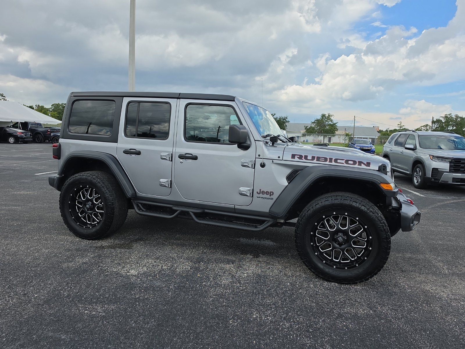Used 2018 Jeep Wrangler Unlimited Rubicon AWD/4WD image 2
