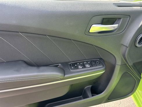 Used 2023 Dodge Charger SXT RWD image 15