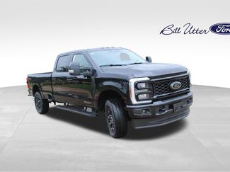 New 2026 Ford F350 Lariat w/ Black Appearance Package AWD/4WD video 2