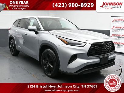 Used 2023 Toyota Highlander L