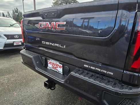 New 2026 GMC Sierra 3500 Denali w/ Denali Reserve Package image 15