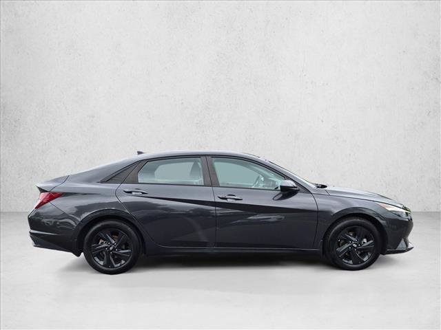 Used 2023 Hyundai Elantra SEL FWD image 4