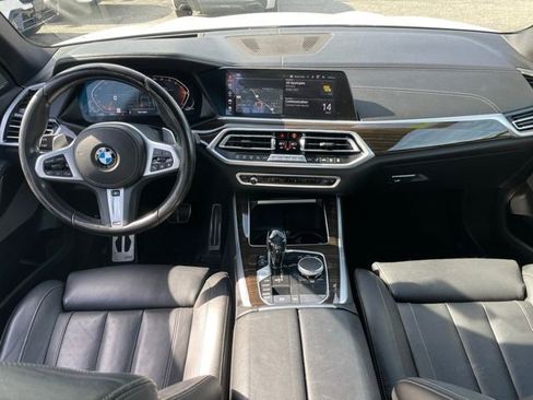 Used 2021 BMW X5 xDrive40i w/ M Sport Package AWD/4WD image 12