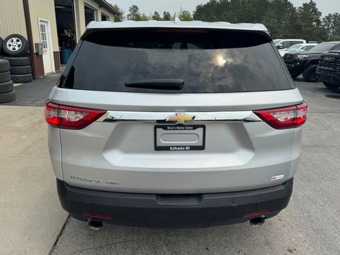 Used 2020 Chevrolet Traverse LS image 4