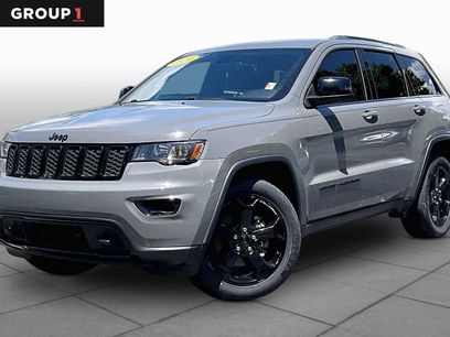 Used 2020 Jeep Grand Cherokee Laredo
