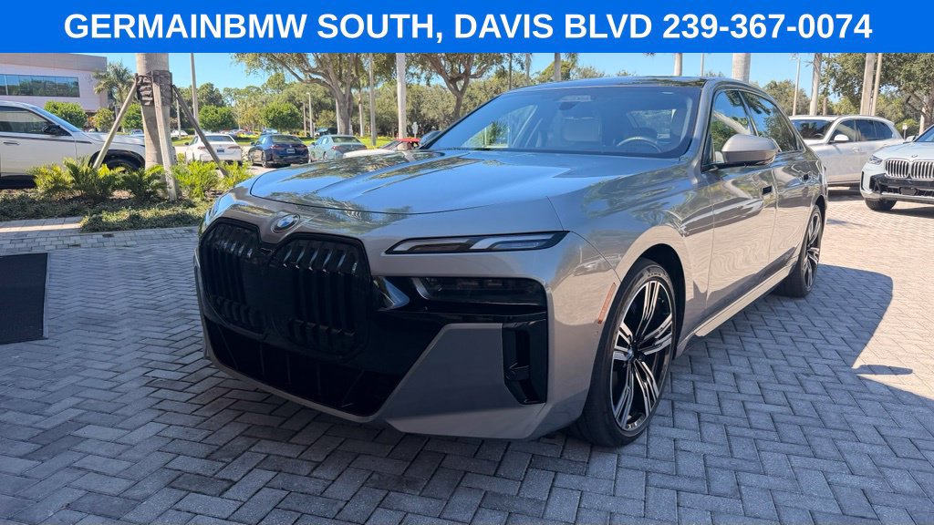 Used 2023 BMW 740i RWD image 2