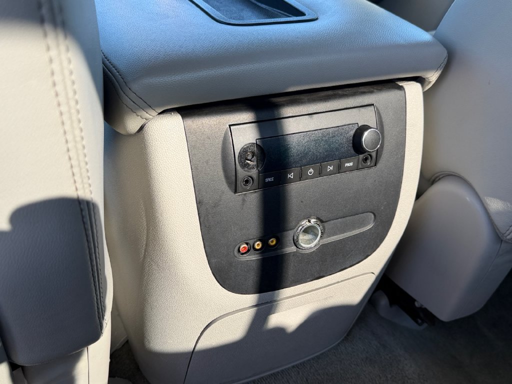 Used 2007 GMC Sierra 2500 SLT w/ Entertainment Package RWD image 18