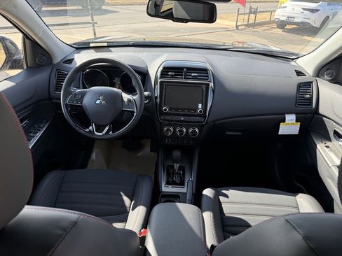 New 2026 Mitsubishi Outlander SEL image 25