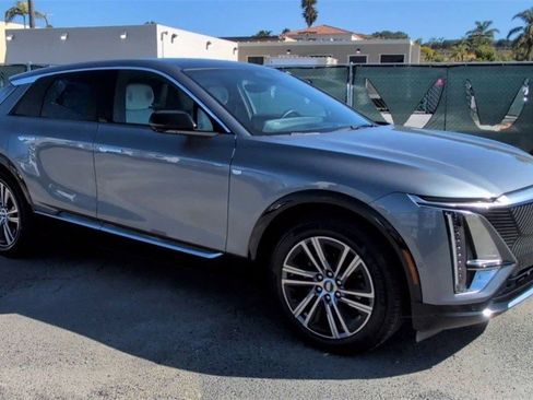 Certified 2023 Cadillac Lyriq 2WD image 3