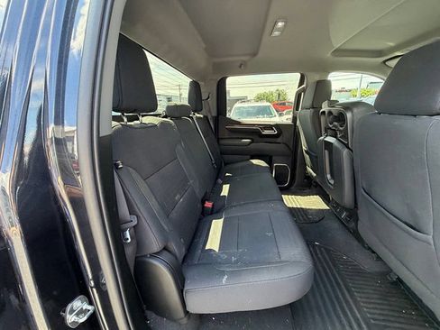 Used 2022 Chevrolet Silverado 1500 LT AWD/4WD image 20