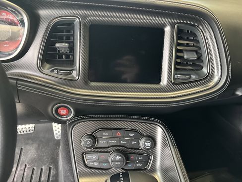 Used 2022 Dodge Challenger SRT Hellcat image 17