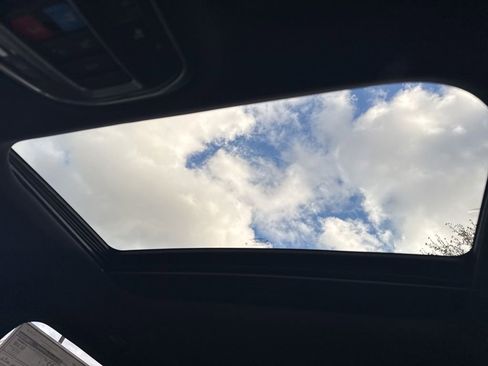 New 2025 Jeep Grand Cherokee Altitude image 24