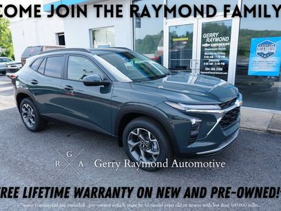 New 2025 Chevrolet Trax LT w/ Driver Confidence Package