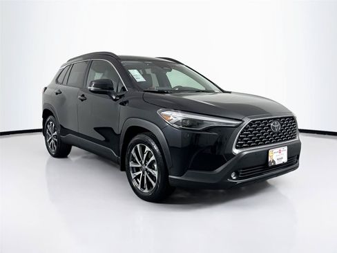 Certified 2025 Toyota Corolla Cross XLE w/ Convenience Package AWD/4WD image 11
