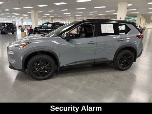 Used 2023 Nissan Rogue SV w/ SV Premium B Package AWD/4WD image 4