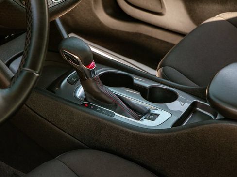 Used 2024 Chevrolet Malibu RS FWD image 14