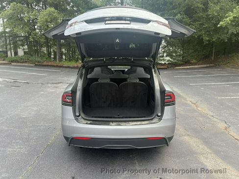 Used 2024 Tesla Model X AWD/4WD image 10