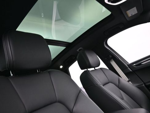 New 2026 Porsche Macan Turbo AWD/4WD image 24