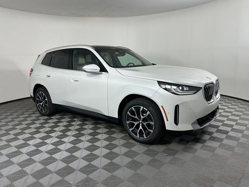 Used 2026 BMW X3 xDrive30 w/ Convenience Package image 6