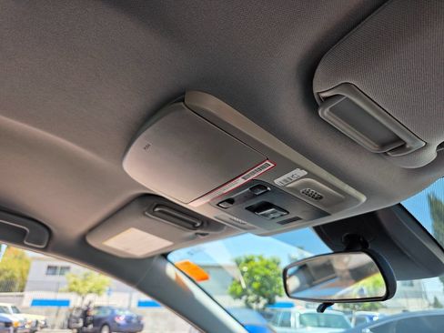Used 2019 Toyota Camry SE FWD image 16
