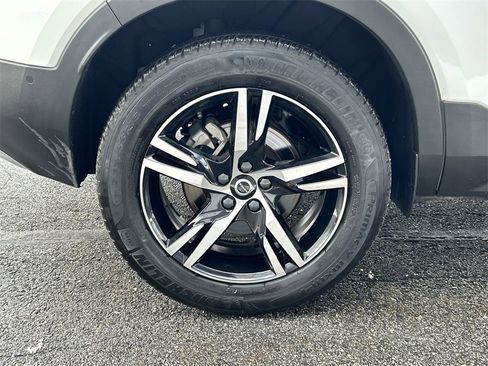 Certified 2023 Volvo XC40 B5 Plus w/ Driver Assist Package image 12